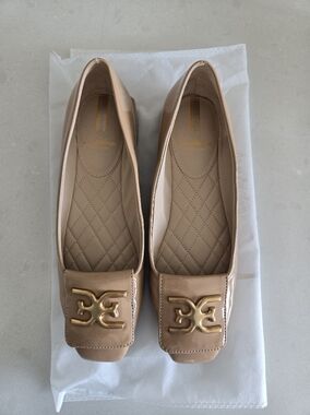 Sam Edelman Emina Square Toe Flat In Almond/Nude Size 6.5M New Without Tags